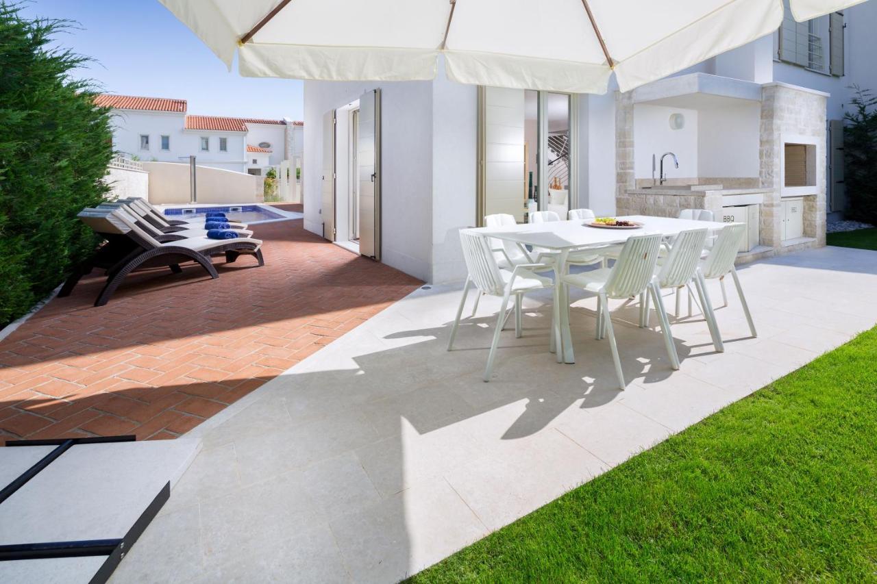 Villa Sylvia By Hmz Villas Tar-Vabriga Exterior foto